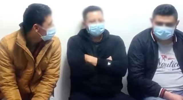 Cárcel para tres policías que llevaban drogas, armas y panfletos del ELN en Bogotá