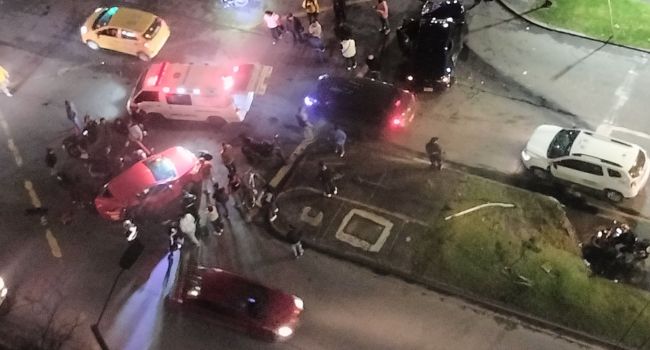 VIDEO | Conductora en presunto estado de embriaguez chocó varios vehículos en Bogotá: una pasajera falleció