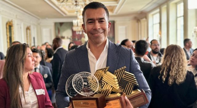 Gobernador de Cundinamarca se llenó de premios, ‘Medico en su Territorio’ obtuvo el máximo galardón