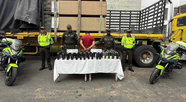 En vías de Cundinamarca incautan millonario cargamento de droga