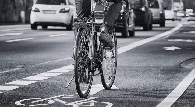 Excandidato a la Alcaldía es señalado por la muerte de ciclista en una vía de Cundinamarca