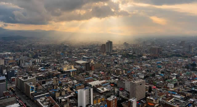 Salen, pero también entran: Bogotá proyecta recibir más de 320 mil turistas en Semana Santa