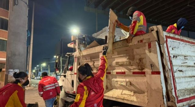 Retiro de cambuches y estructuras permitió recuperar espacio público en el centro de Bogotá