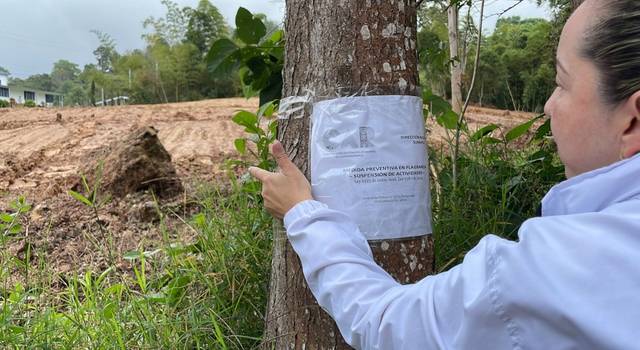 Más de 17 mil toneladas de residuos ponían en riesgo una quebrada en Cundinamarca