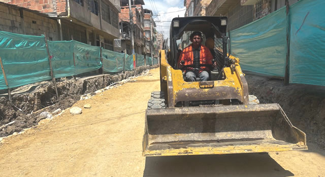 Pavimentación de vías en Soacha: son 13 tramos estratégicos en toda la ciudad