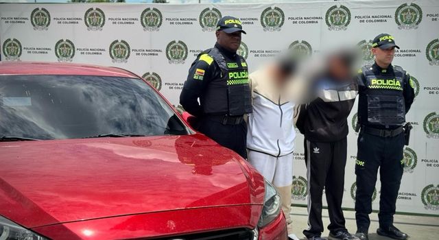 VIDEO | ¿Recuerda el carro rojo de los robos en Bogotá? Hay dos capturados