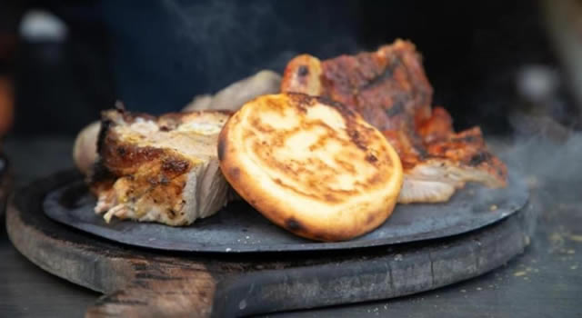 Aliste el paladar: llegó el festival de gastronomía a Puente Aranda, rodeado de fuego y sabor