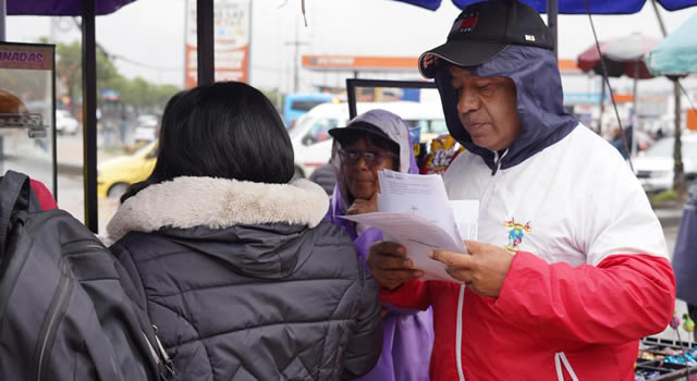 [VIDEO] Comenzó recuperación del espacio público en punto crítico de Soacha, ya no se puede ni caminar