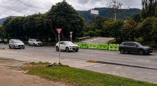 Cierres viales con maletines en Bogotá