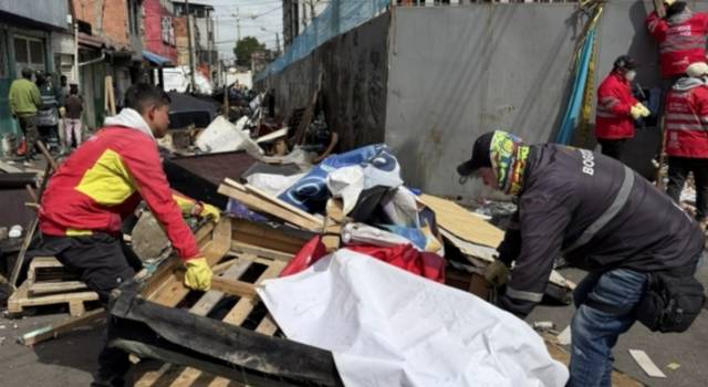 Bogotá intervino San Bernardo: 42 toneladas de residuos salieron del espacio público