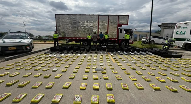 Cayó cargamento de marihuana en la vía Girardot-Bogotá