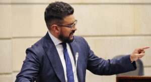 Frenan posesión de Inti Asprilla como notario segundo de Soacha