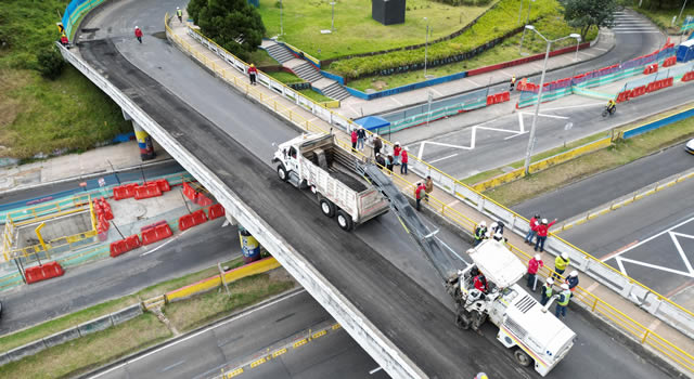 Inició desmonte del puente de la calle 100 con Séptima en Bogotá