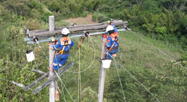 Debido a trabajos que adelanta Enel Colombia en las redes de suministro de energía, se programaron cortes de luz en Bogotá para este lunes.