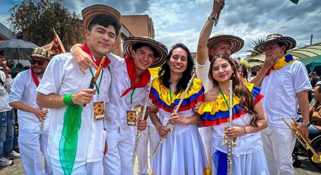 Además, la banda sinfónica infantil de Fómeque obtuvo el segundo puesto en su categoría en el Concurso Nacional de Bandas.